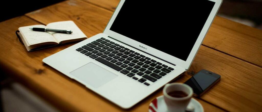 What are the economic benefits of circular economy practices?