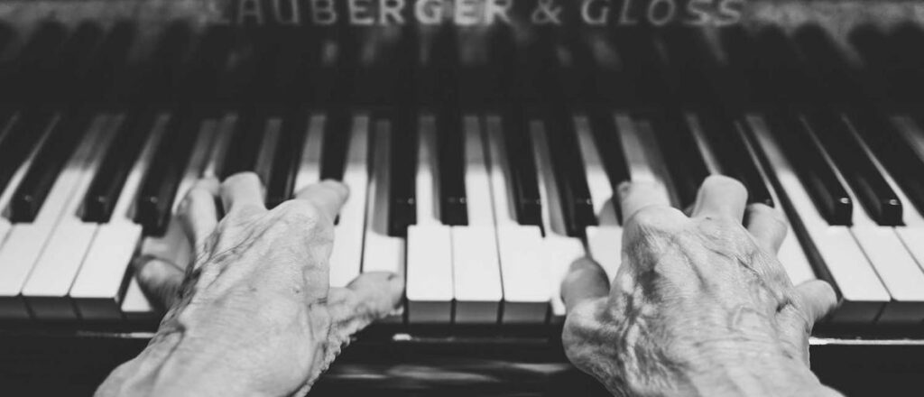 How does eco-friendly packaging impact brand loyalty and customer retention?